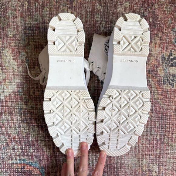 Converse White Chuck Taylor High-Top Lugged Sole Sneakers size 11 - Picture 5 of 9